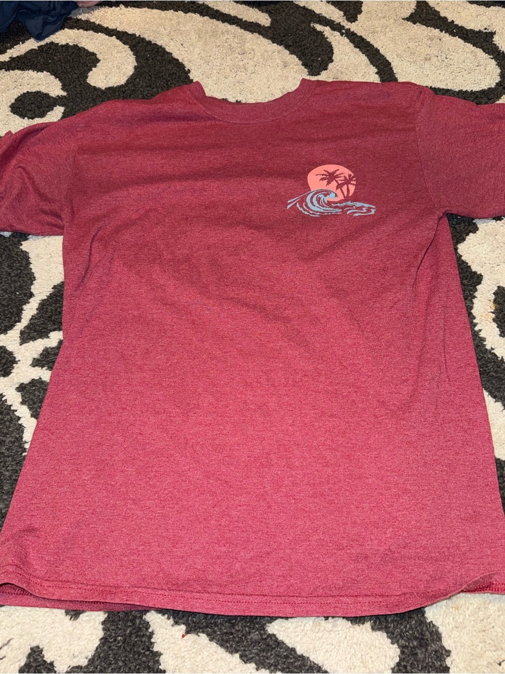 Women’s Short Sleeve Tee in Raspberry with Beach Graphic